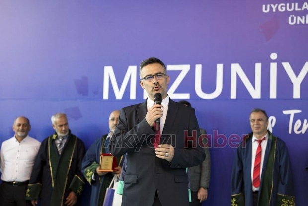 SUBÜ 2.665 öğrencisini coşkulu törenle mezun etti