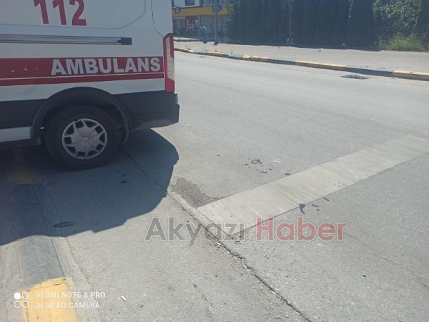 Motosiklet yayaya çarptı