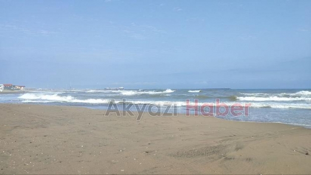 Sakarya'da denize girişlere bugün de yasak geldi
