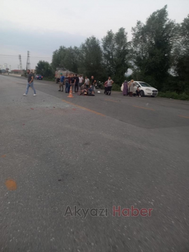 Minibüs ile motosiklet çarpıştı