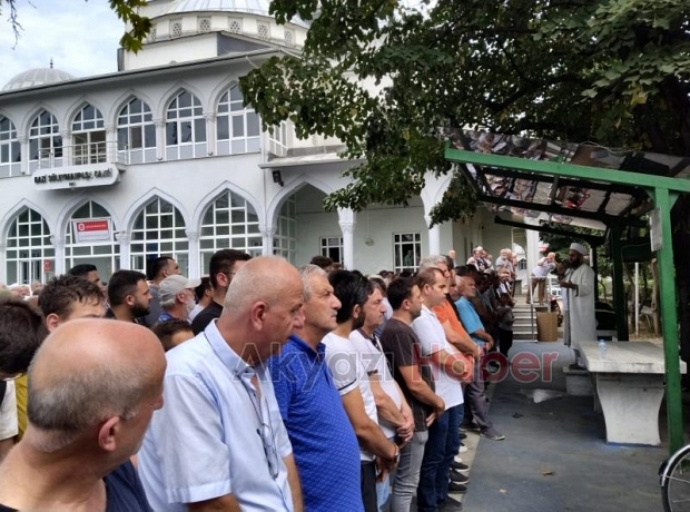 Reyhan Atılgan son yolculuğuna uğurlandı