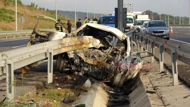 Korkunç kaza: 2 kişi yanarak hayatını kaybetti