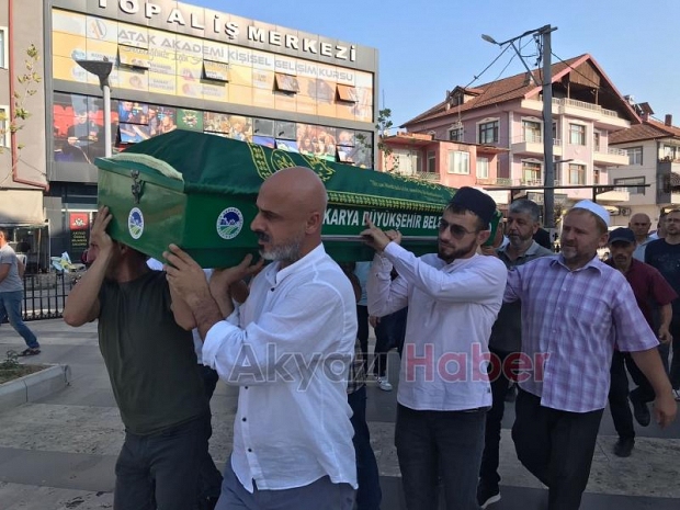 Emine Meşe toprağa verildi