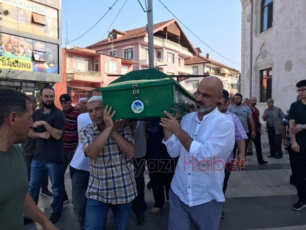 Emine Meşe toprağa verildi