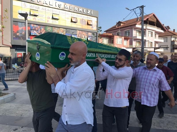 Emine Meşe toprağa verildi