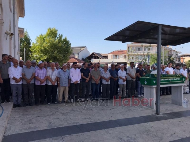 Emine Meşe toprağa verildi