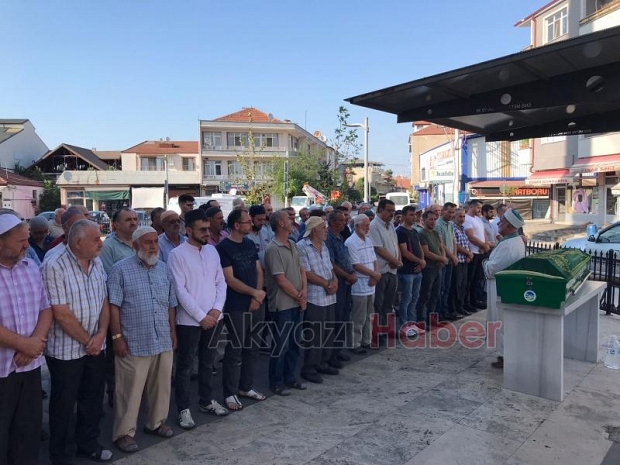 Emine Meşe toprağa verildi