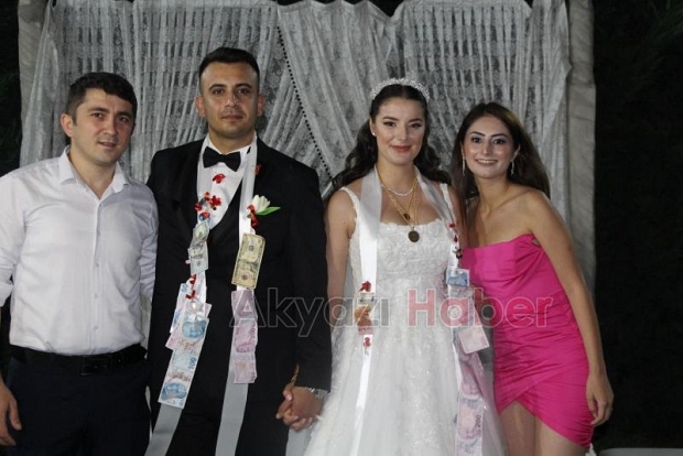 Asayiş Komiseri meslektaşıyla evlendi