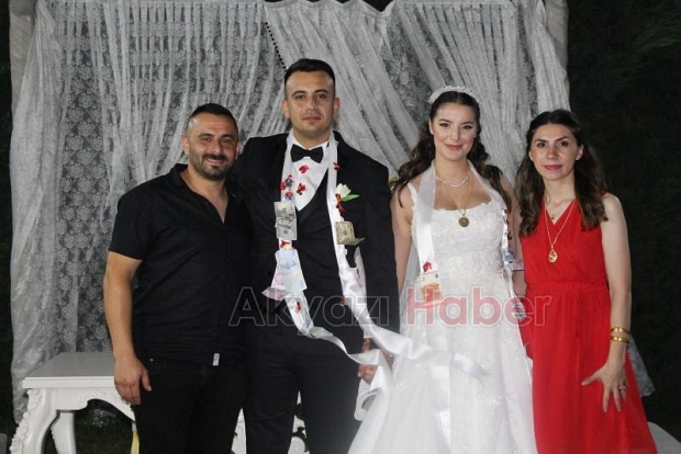 Asayiş Komiseri meslektaşıyla evlendi
