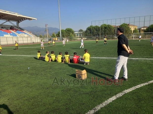 30 Ağustos U-12 Naci Fazlıoğlu Turnuvası sona erdi