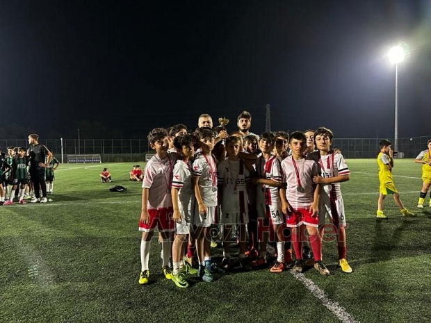 30 Ağustos U-12 Naci Fazlıoğlu Turnuvası sona erdi