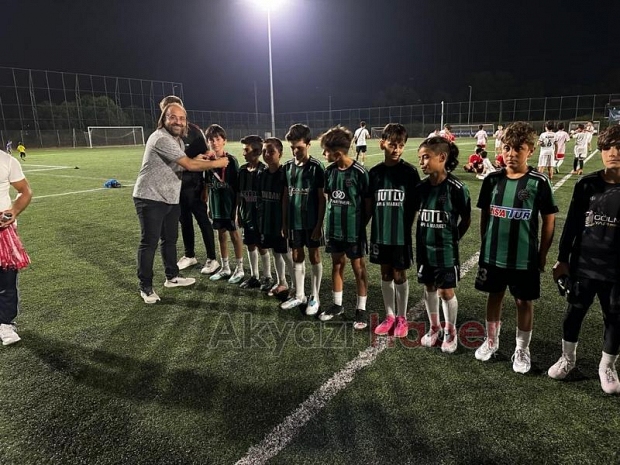 30 Ağustos U-12 Naci Fazlıoğlu Turnuvası sona erdi