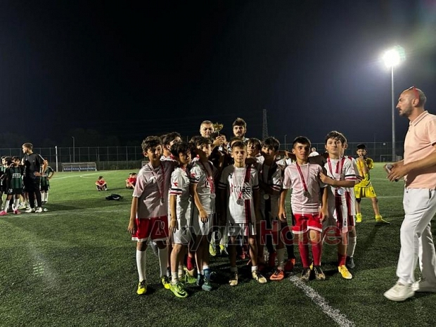 30 Ağustos U-12 Naci Fazlıoğlu Turnuvası sona erdi