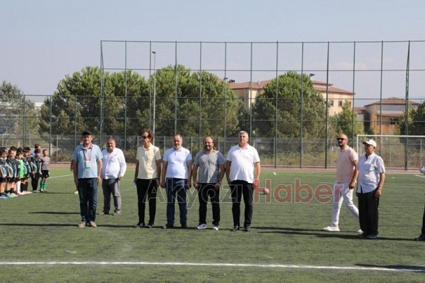 30 Ağustos U-12 Naci Fazlıoğlu Turnuvası sona erdi