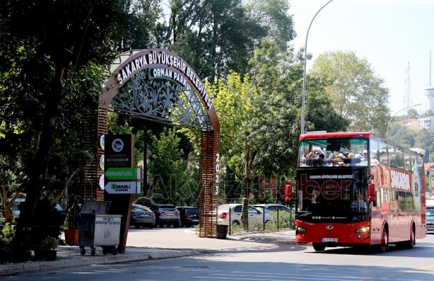 Sakarya'da çift katlı turizm otobüsü seferlerine başladı