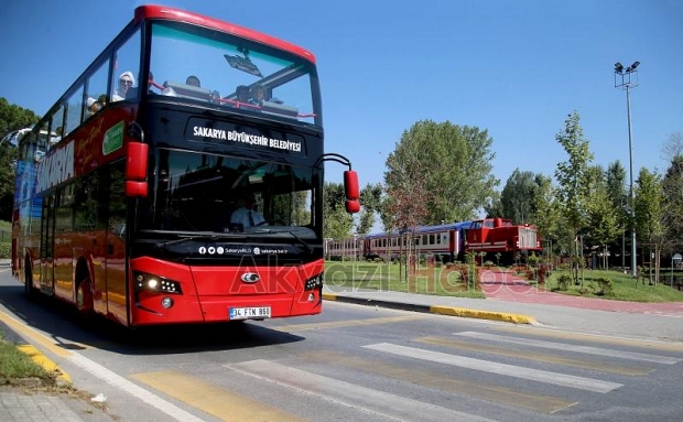 Sakarya'da çift katlı turizm otobüsü seferlerine başladı