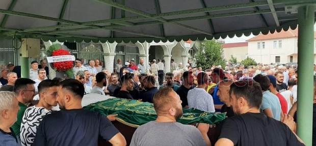 Şenol Furuncu son yolculuğuna uğurlandı