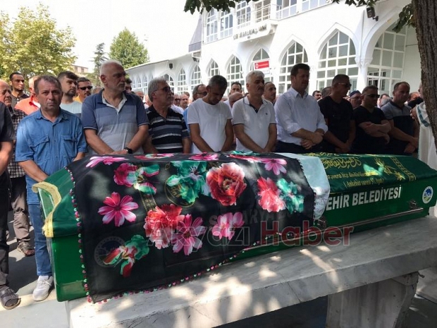 Emine Güneş defnedildi 