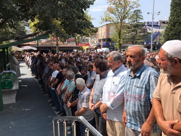 Emine Güneş defnedildi 