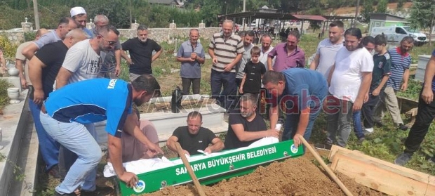 Kerim Çelik dualarla Defnedildi