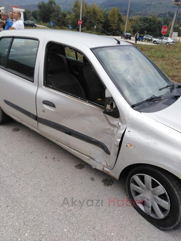 Dokurcun yolunda kaza: 3 yaralı