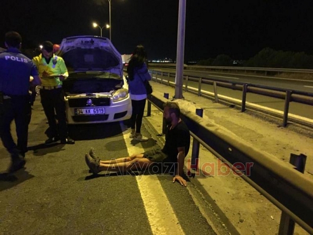TEM'de Feci Kaza 1'i bebek 5 Yaralı otomobilden fırlayan bebek aracı ise yürek burktu