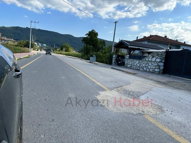 Akyazıda Yeni Yapılan Yollar böyle Kazıldı 