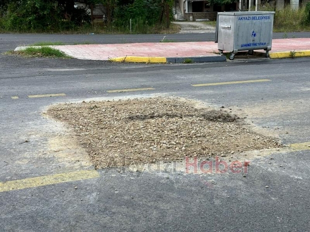 Akyazıda Yeni Yapılan Yollar böyle Kazıldı 