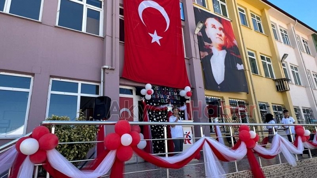 Akyazı'da ilköğretim haftası kutlandı