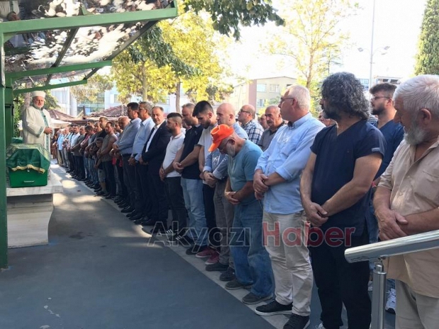 Bisikletten düşüp ölen kişinin cenazesi toprağa verildi