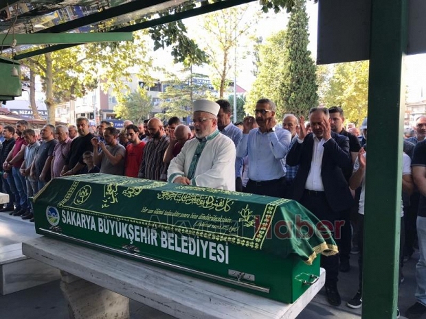 Bisikletten düşüp ölen kişinin cenazesi toprağa verildi
