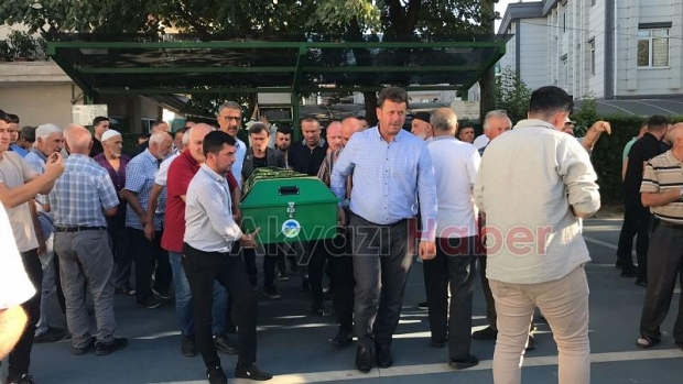 Bisikletten düşüp ölen kişinin cenazesi toprağa verildi