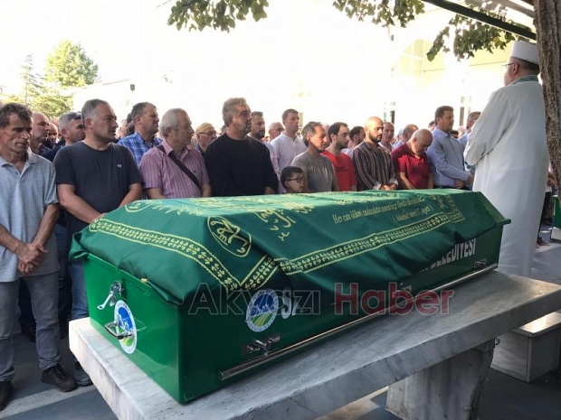 Bisikletten düşüp ölen kişinin cenazesi toprağa verildi