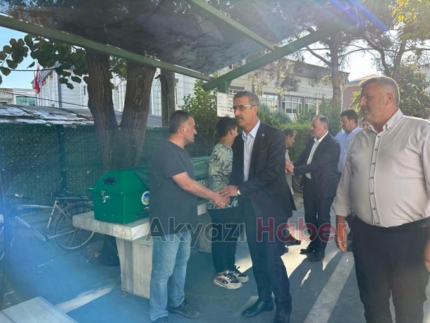 Bisikletten düşüp ölen kişinin cenazesi toprağa verildi