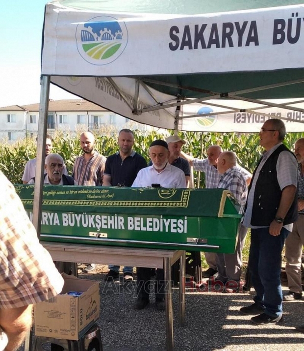 Bisikletten düşüp ölen kişinin cenazesi toprağa verildi