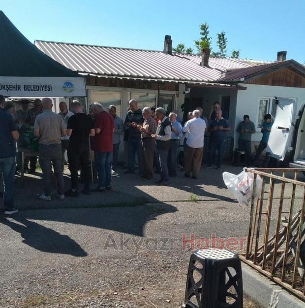 Bisikletten düşüp ölen kişinin cenazesi toprağa verildi