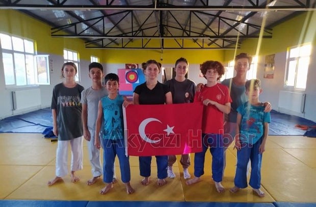 Akyazılı ve Karapürçek'li judocular turnuvaya hazır