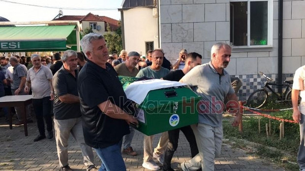 Ömercikler Camii imam hatip-i Fatih Uluköylü’nün babaannesi Ebediyete Uğurlandı