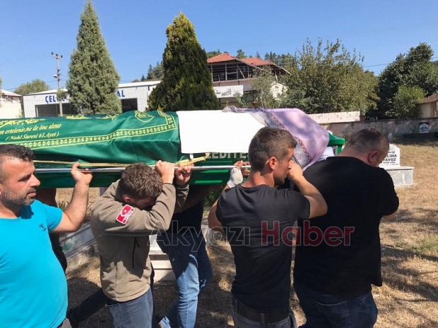 Kazada hayatını kaybeden iki çocuk annesi toprağa verildi