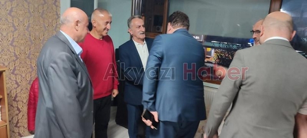 MHP Akyazı İlçe Teşkilatını ziyaret ettiler