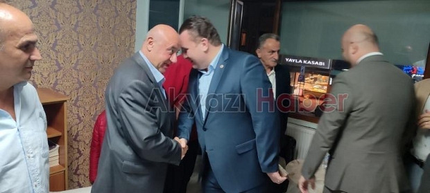 MHP Akyazı İlçe Teşkilatını ziyaret ettiler