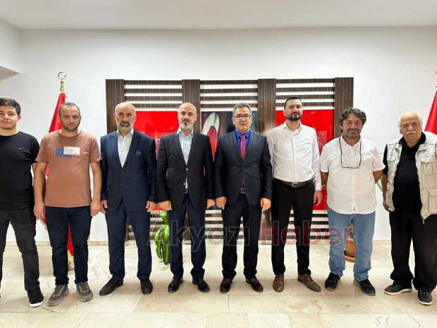Akyazı Medya ve Basın Birliği, Kaymakam Mustafa İkbal Eşki’yi ziyaret etti