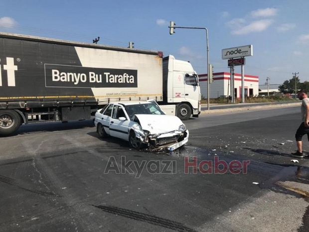 D-100'de kaza: 4 yaralı