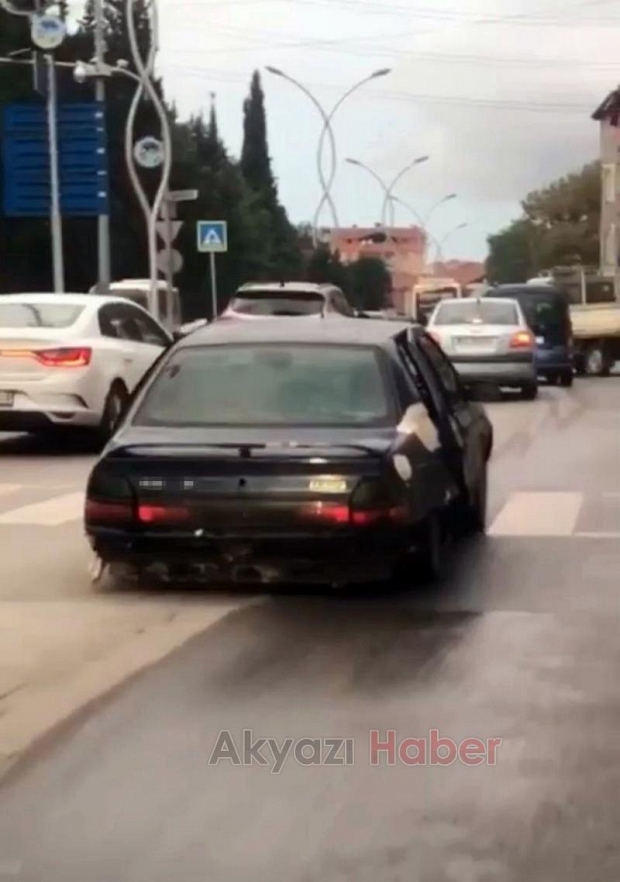Bu otomobili trafikte görenler dönüp bir daha bakıyor
