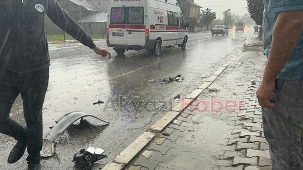 Akyazıda Kaza: 2 yaralı