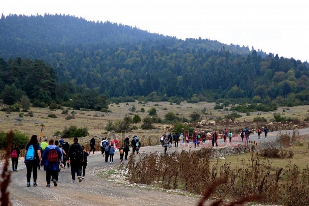 Sultanpınar Yaylası'nda doğa yürüyüşü yaptılar