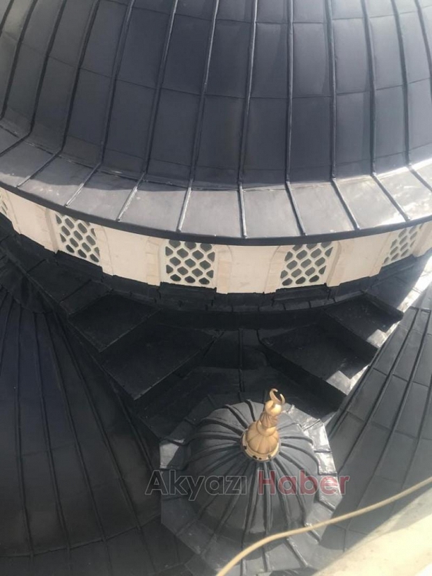 Merkez Kubbeli Yeni Camii'nin kubbe tadilatı tamam