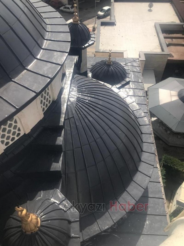 Merkez Kubbeli Yeni Camii'nin kubbe tadilatı tamam