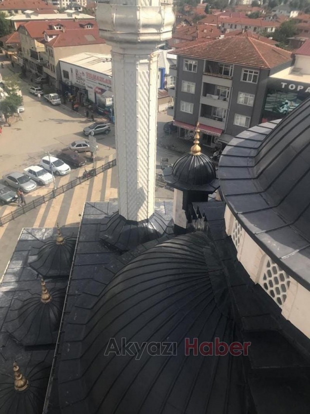 Merkez Kubbeli Yeni Camii'nin kubbe tadilatı tamam
