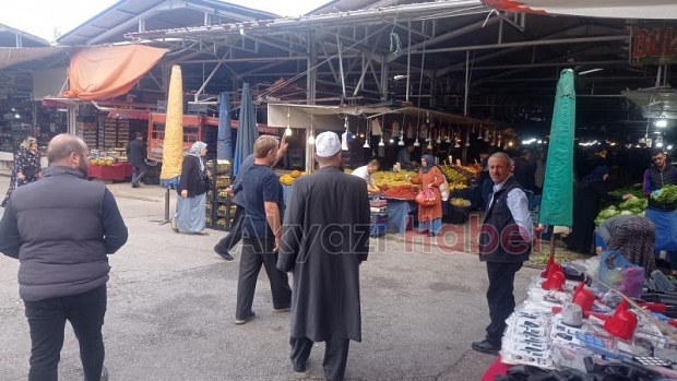 Akyazı Pazar Yeri'nde esnaf duası yapıldı